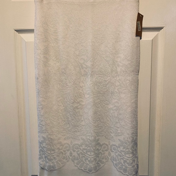 Women’s Rachel Roy NWT White Pencil Skirt Size Medium - Picture 1 of 6